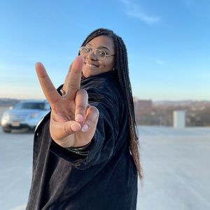 Meet your Posher, Ronnette